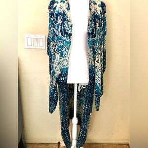 Gorgeous Turquoise and Cream Women's Kimono Jacket